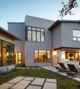 Остекление дома: комфорт, тишина и экономия на долгие годы